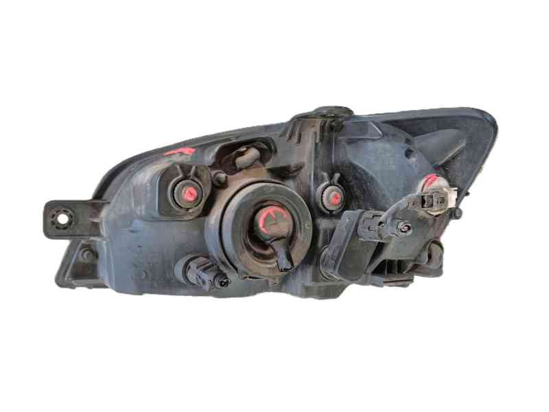Recambio de faro derecho para hyundai getz (tb) 1.3 i referencia OEM IAM 921021C030  