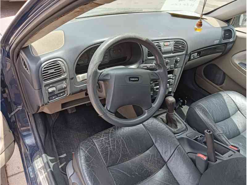 volvo v40 station wagon (645) del año 2001