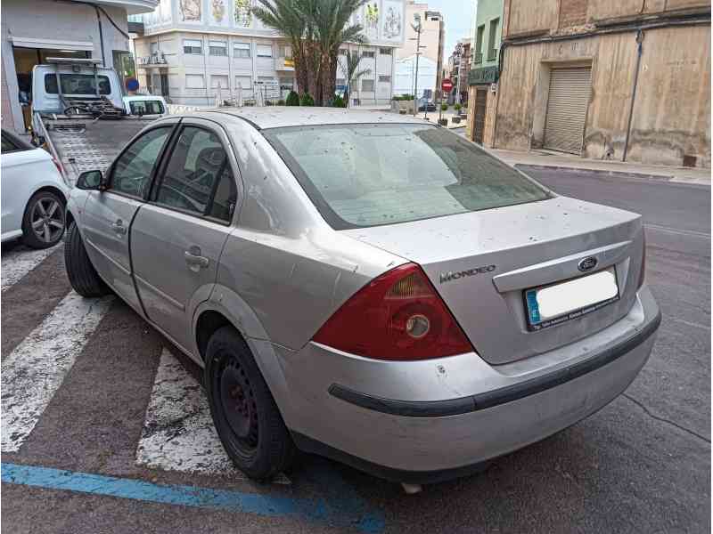 ford mondeo iii sedán (b4y) del año 2001