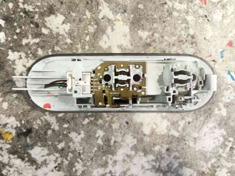 Recambio de luz interior para renault kangoo / grand kangoo ii (kw0/1_) 1.5 dci 75 (kw07, kw10, kw04) referencia OEM IAM   