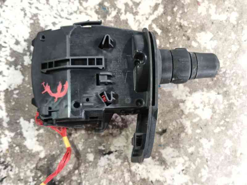 Recambio de mando intermitentes para renault kangoo / grand kangoo ii (kw0/1_) 1.5 dci 75 (kw07, kw10, kw04) referencia OEM IAM 