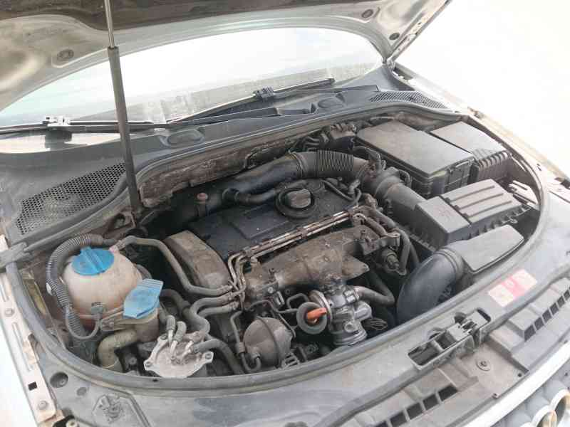 Recambio de despiece motor para audi a3 sportback (8pa) 2.0 tdi 16v referencia OEM IAM   
