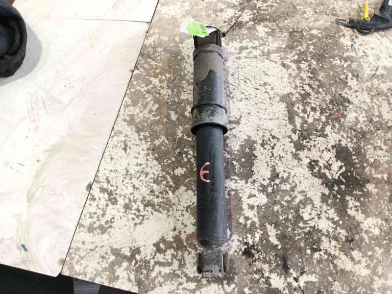 Recambio de amortiguador trasero izquierdo para renault kangoo / grand kangoo ii (kw0/1_) 1.5 dci 75 (kw07, kw10, kw04) referenc