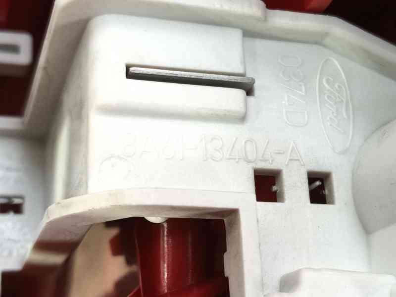 Recambio de piloto trasero derecho para ford fiesta vi (cb1, ccn) 1.25 referencia OEM IAM   