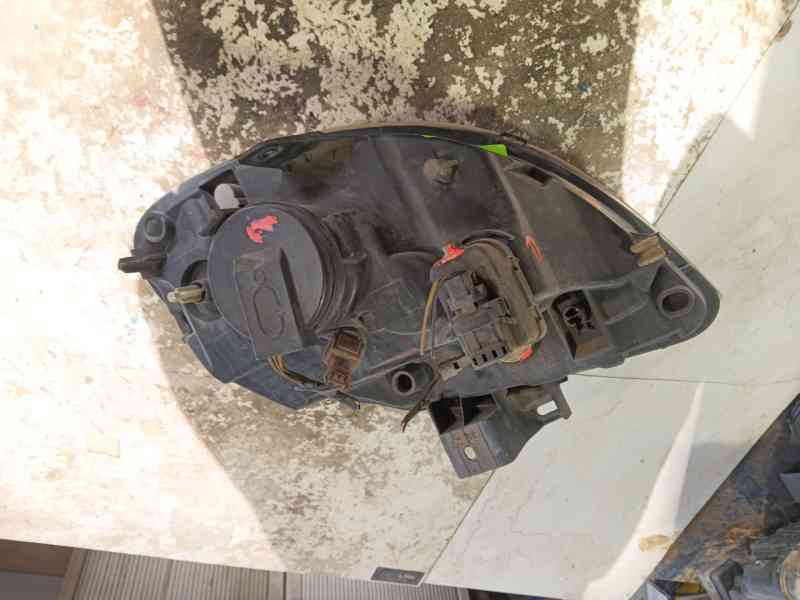 Recambio de faro izquierdo para renault kangoo (kc0/1_) 1.5 dci (kc07) referencia OEM IAM   