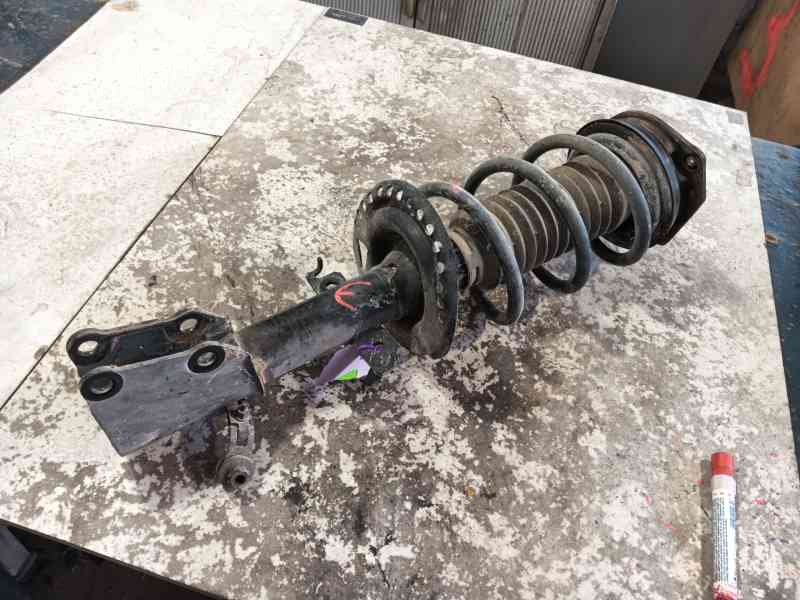 Recambio de amortiguador delantero derecho para renault kangoo / grand kangoo ii (kw0/1_) 1.5 dci 75 (kw07, kw10, kw04) referenc
