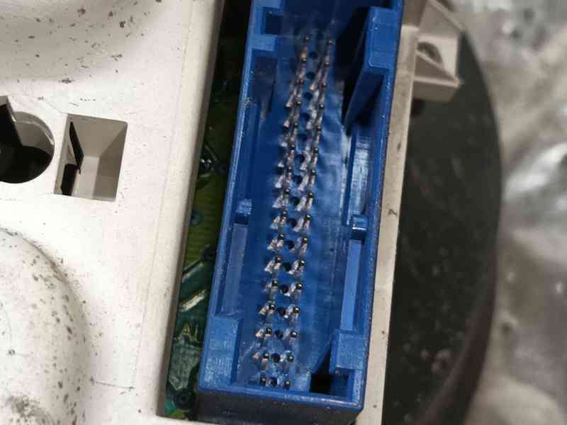 Recambio de cuadro instrumentos para iveco daily iii furgoneta 35 c 12 v, 35 s 12 v (agka43a2, agkb43a2, agkb46a2,... referencia