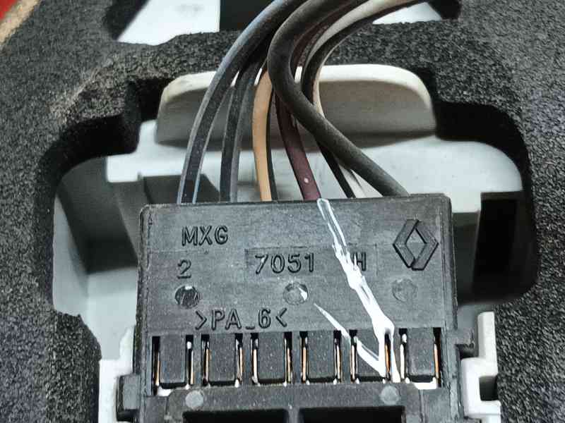 Recambio de piloto trasero derecho para renault clio ii (bb_, cb_) 1.2 16v (bb05, bb0w, bb11, bb27, bb2t, bb2u, bb2v, cb05,... r