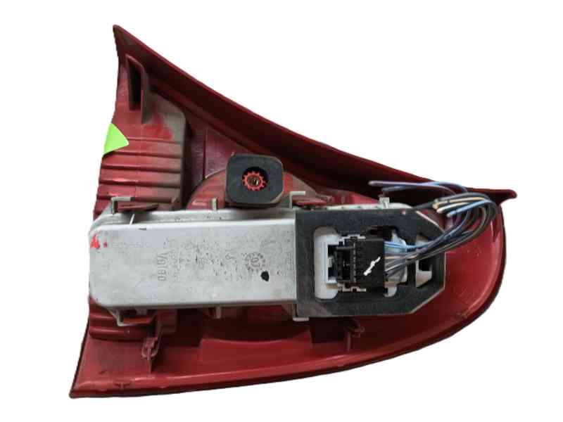 Recambio de piloto trasero izquierdo para renault clio ii (bb_, cb_) 1.2 16v (bb05, bb0w, bb11, bb27, bb2t, bb2u, bb2v, cb05,...