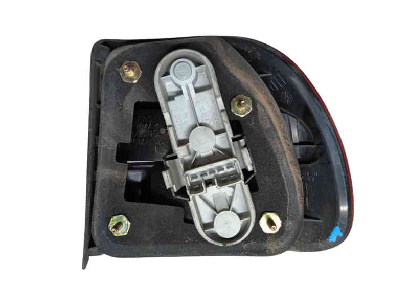 Recambio de piloto trasero izquierdo para volvo v40 station wagon (645) 1.9 di referencia OEM IAM 30621887  