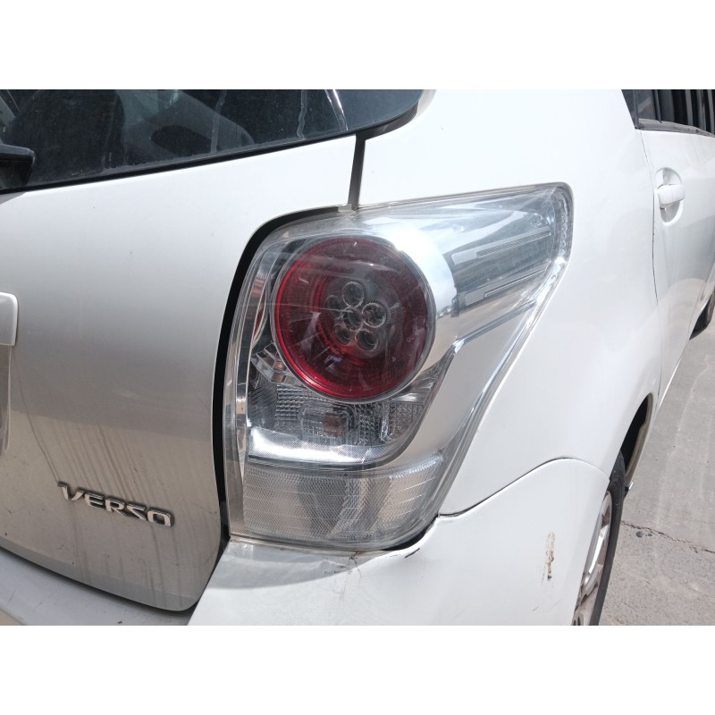 Recambio de piloto trasero derecho para toyota verso (_r2_) 1.6 (zgr20_) referencia OEM IAM 815510F092  