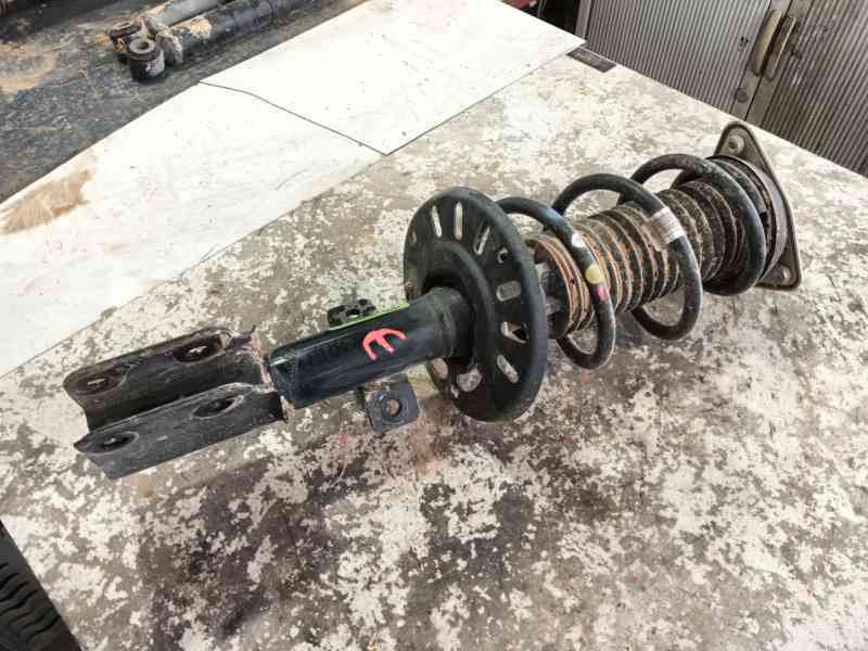 Recambio de amortiguador delantero derecho para peugeot partner furgoneta/monovolumen (k9) 1.5 bluehdi 100 referencia OEM IAM 98