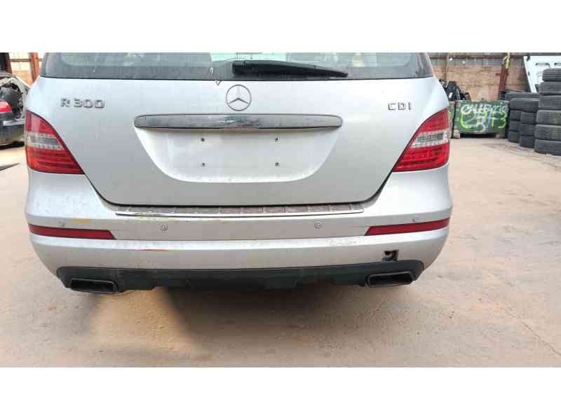 Recambio de paragolpes trasero para mercedes-benz clase r (w251, v251) r 300 cdi (251.021, 251.121, 251.026, 251.126) referencia