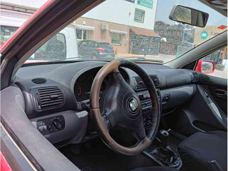 seat leon (1m1) del año 2000