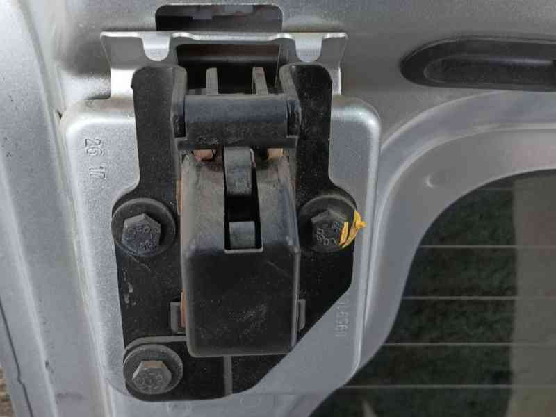 Recambio de puerta trasera izquierda para citroën jumpy iii autobús (v_) 1.6 bluehdi 115 referencia OEM IAM   