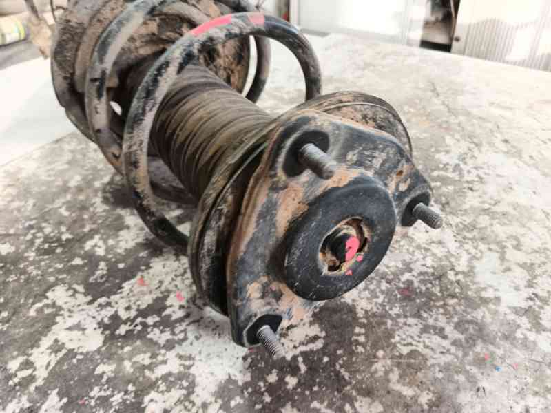 Recambio de amortiguador delantero derecho para toyota rav 4 v (_a5_, _h5_) 2.5 hybrid awd (axah54) referencia OEM IAM   