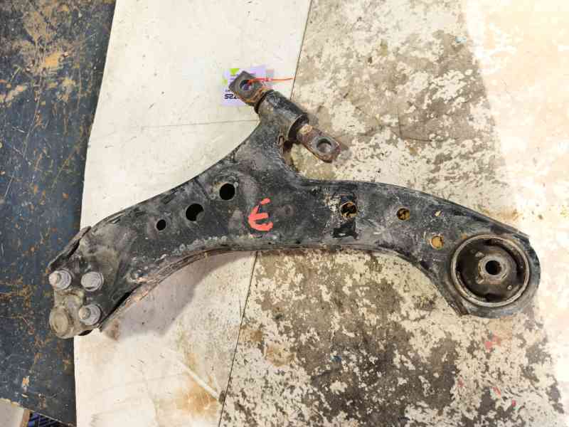 Recambio de brazo suspension inferior delantero derecho para toyota rav 4 v (_a5_, _h5_) 2.5 hybrid awd (axah54) referencia OEM 