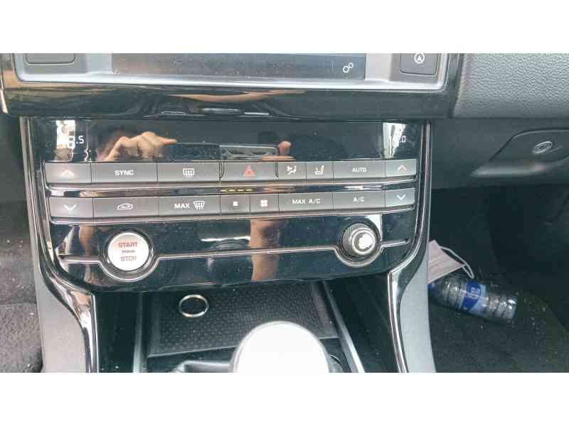 Recambio de mando calefaccion / aire acondicionado para jaguar xe (x760) 2.0 d referencia OEM IAM   