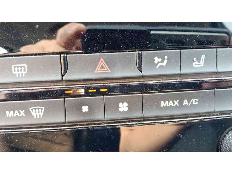 Recambio de warning para jaguar xe (x760) 2.0 d referencia OEM IAM   
