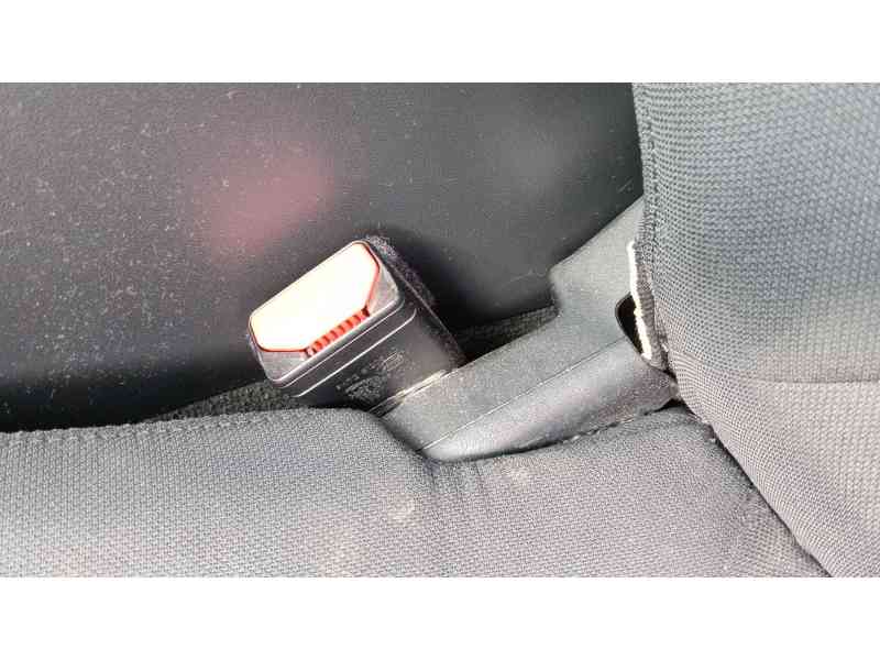 Recambio de enganche cinturon delantero izquierdo para jaguar xe (x760) 2.0 d referencia OEM IAM   