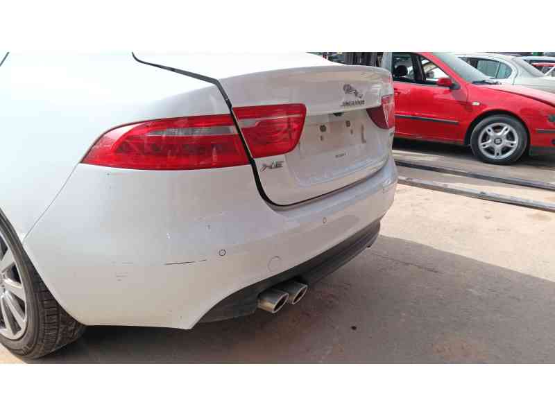Recambio de paragolpes trasero para jaguar xe (x760) 2.0 d referencia OEM IAM   