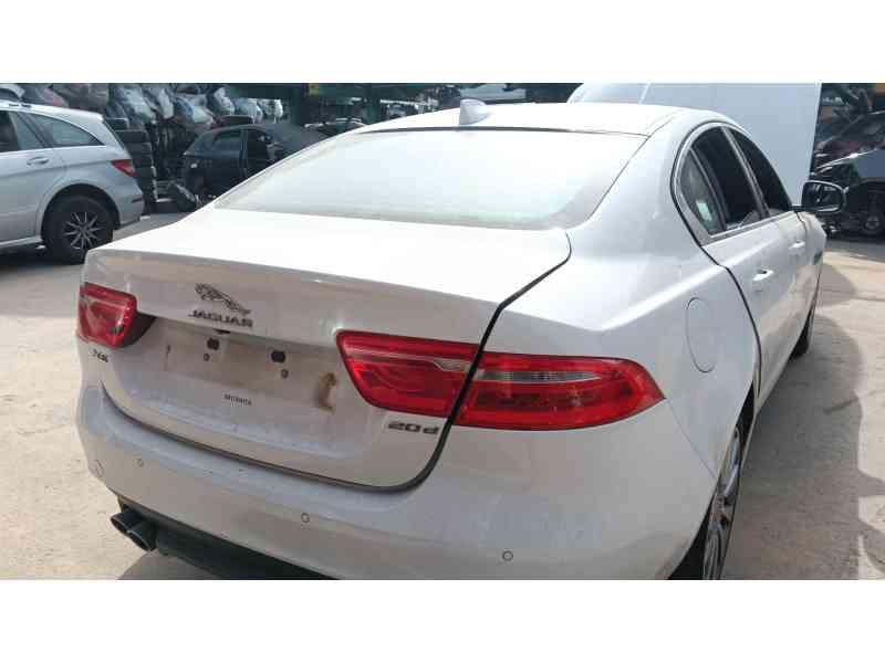 Recambio de porton trasero para jaguar xe (x760) 2.0 d referencia OEM IAM   