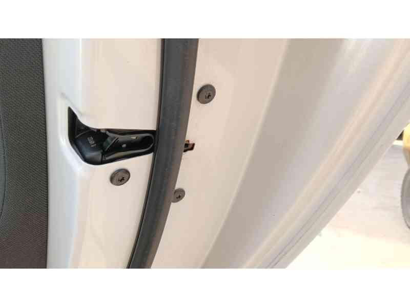 Recambio de cerradura puerta trasera derecha para jaguar xe (x760) 2.0 d referencia OEM IAM   