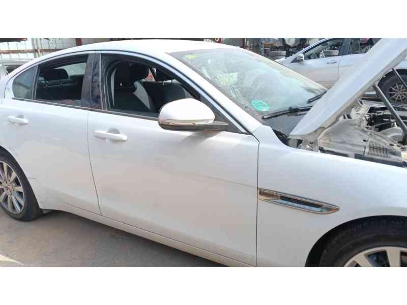 Recambio de puerta delantera derecha para jaguar xe (x760) 2.0 d referencia OEM IAM   