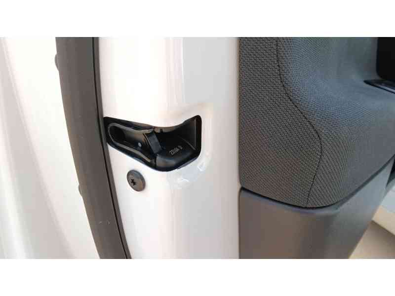 Recambio de cerradura puerta delantera izquierda para jaguar xe (x760) 2.0 d referencia OEM IAM   