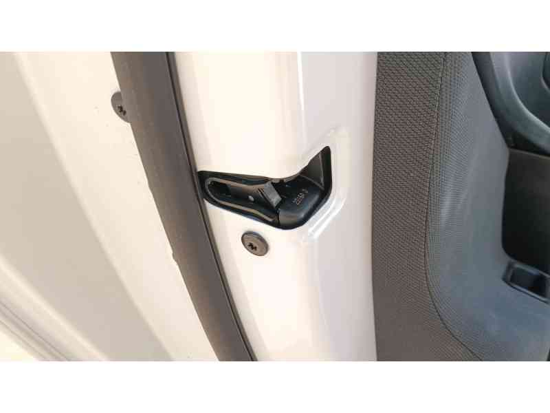 Recambio de cerradura puerta trasera izquierda para jaguar xe (x760) 2.0 d referencia OEM IAM   