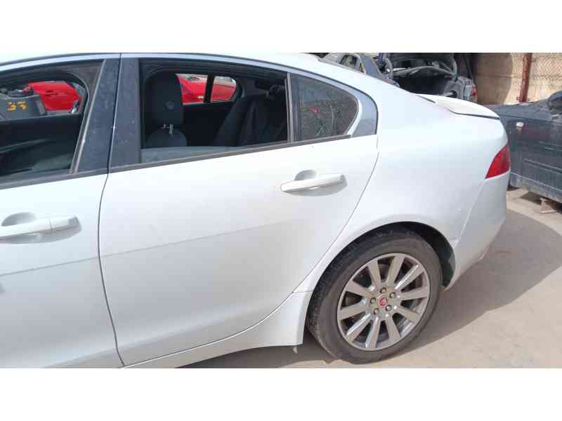 Recambio de puerta trasera izquierda para jaguar xe (x760) 2.0 d referencia OEM IAM   