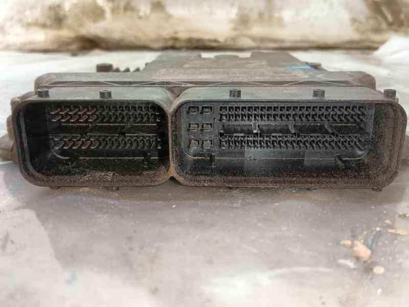 Recambio de centralita motor uce para iveco daily iii furgoneta 35 c 12 v, 35 s 12 v (agka43a2, agkb43a2, agkb46a2,... referenci