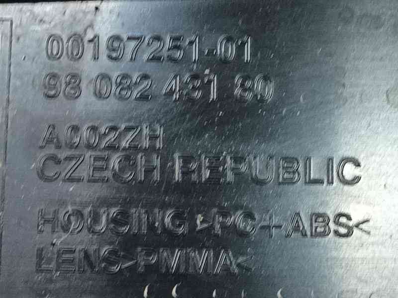 Recambio de piloto trasero izquierdo para citroën jumpy iii autobús (v_) 1.6 bluehdi 115 referencia OEM IAM   