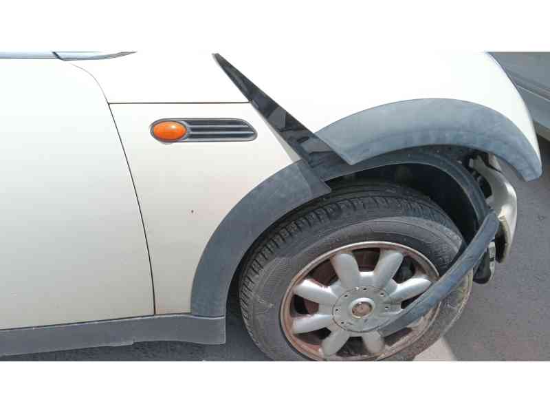Recambio de aleta delantera derecha para mini mini (r50, r53) one referencia OEM IAM   