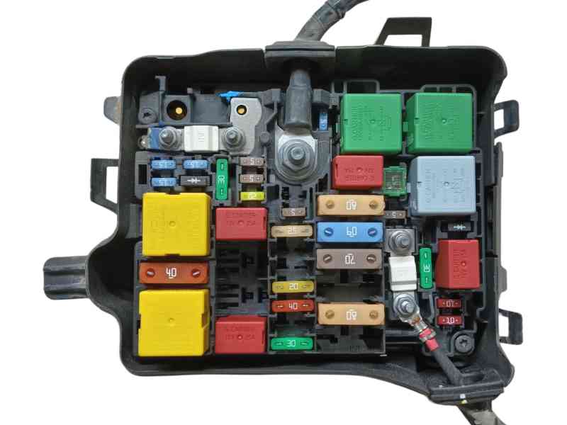 Recambio de caja reles / fusibles para peugeot 208 i (ca_, cc_) 1.6 bluehdi 100 referencia OEM IAM 9804846880 453363102 