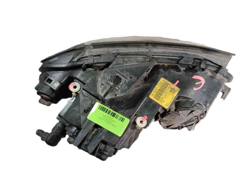 Recambio de faro izquierdo para audi a3 sportback (8pa) 2.0 tdi 16v referencia OEM IAM 8P0941029M  
