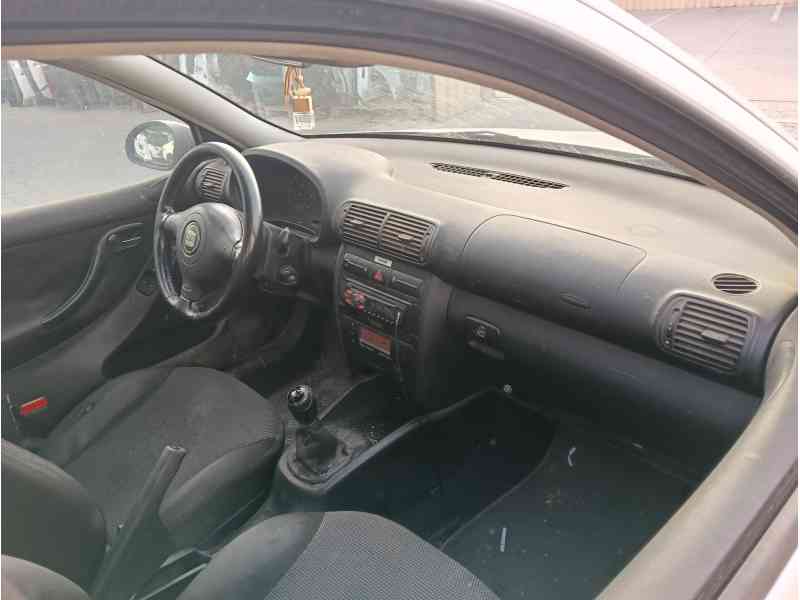 seat leon (1m1) del año 2003