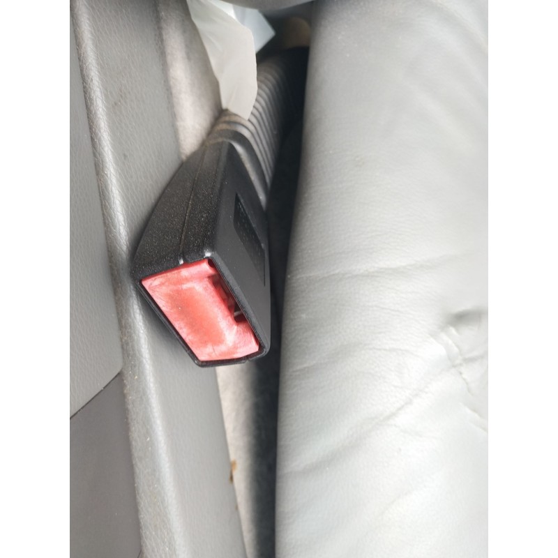 Recambio de enganche cinturon delantero izquierdo para bmw 7 (e65, e66, e67) 730 d referencia OEM IAM 72119177109  