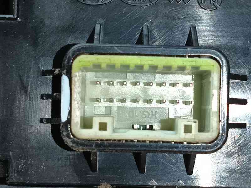 Recambio de boton freno mano para hyundai tucson (nx4e, nx4a) 1.6 t-gdi referencia OEM IAM 93766N7200LS5  