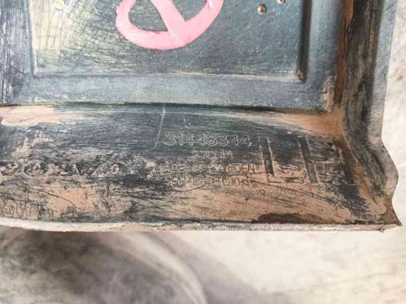 Recambio de aletin delantero izquierdo para volvo xc40 (536) d3 polestar referencia OEM IAM   