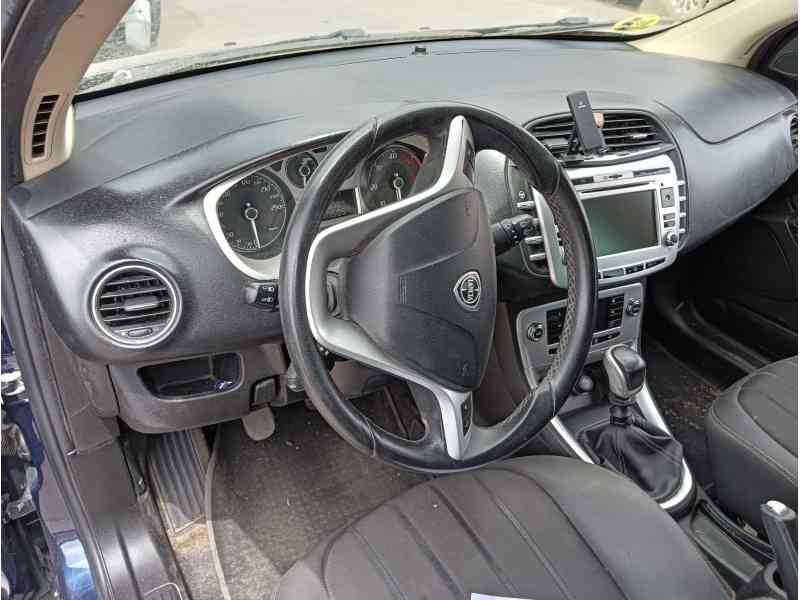 lancia delta iii (844_) del año 2010