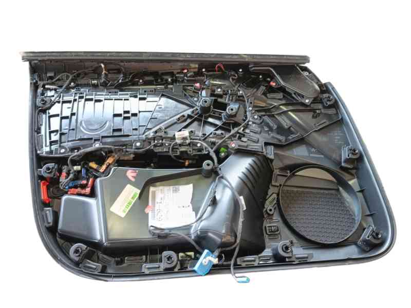 Recambio de guarnecido puerta delantera derecha para audi a3 sportback (8ya, 8yf) 35 tdi referencia OEM IAM   