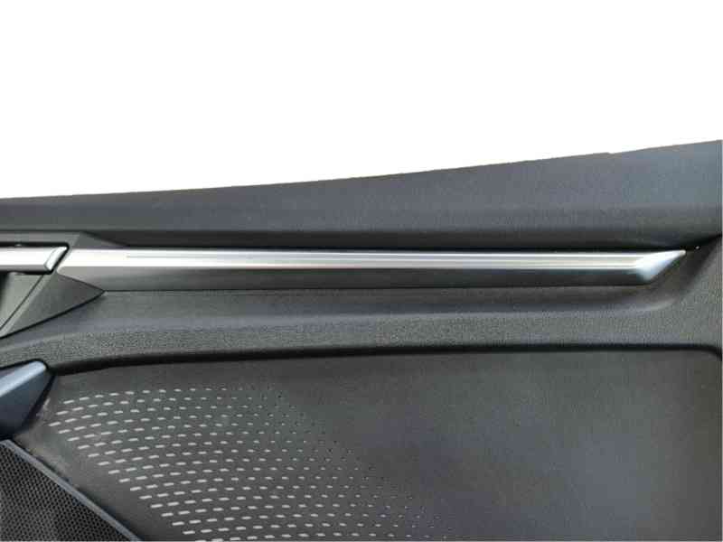 Recambio de guarnecido puerta delantera derecha para audi a3 sportback (8ya, 8yf) 35 tdi referencia OEM IAM   