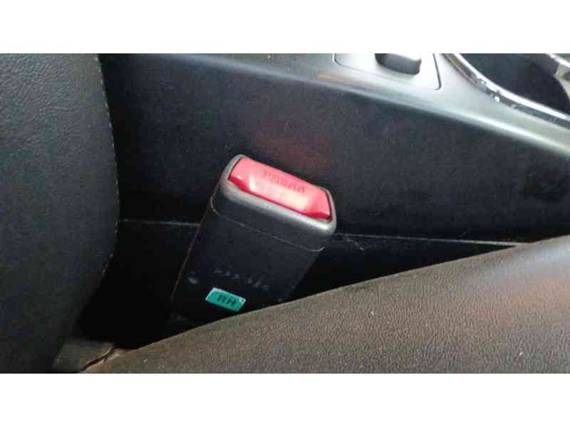 Recambio de enganche cinturon delantero derecho para ssangyong korando (ck) 2.0 e-xdi referencia OEM IAM   
