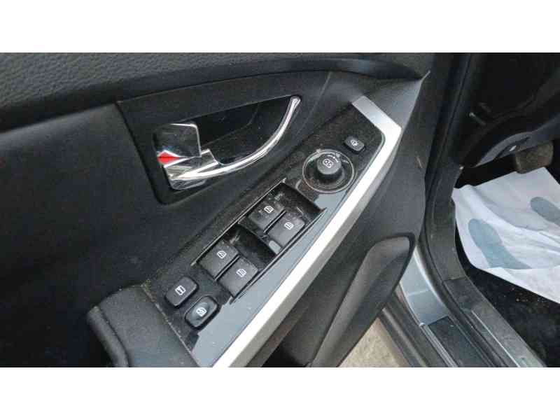 Recambio de mando elevalunas delantero izquierdo para ssangyong korando (ck) 2.0 e-xdi referencia OEM IAM   