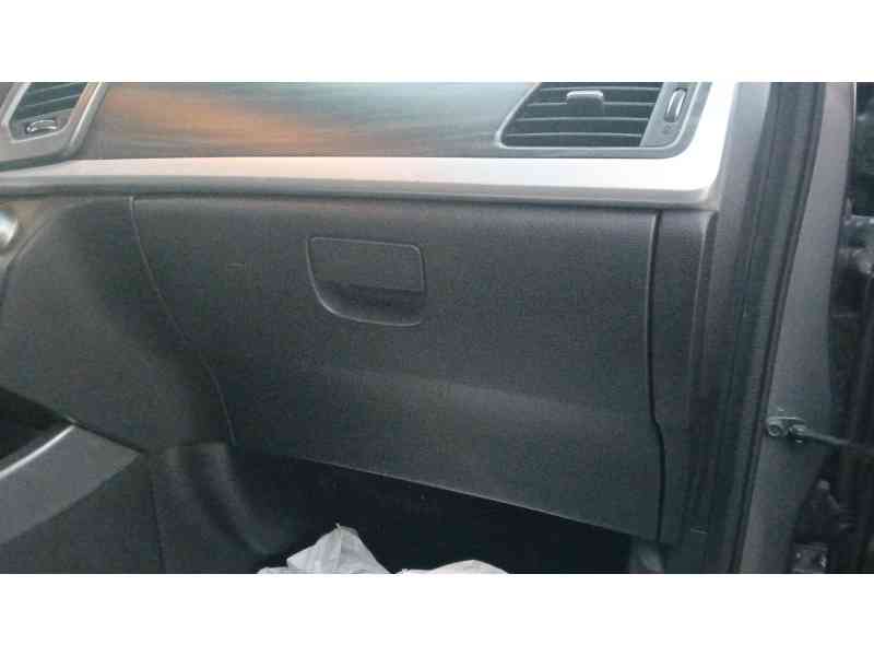 Recambio de guantera para ssangyong korando (ck) 2.0 e-xdi referencia OEM IAM   