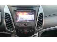Recambio de sistema audio / radio cd para ssangyong korando (ck) 2.0 e-xdi referencia OEM IAM   