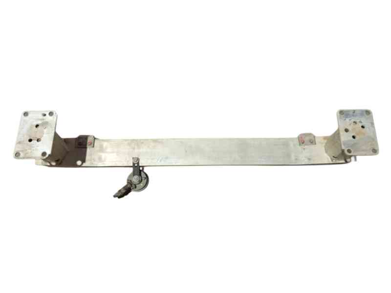 Recambio de refuerzo paragolpes delantero para opel vivaro c furgoneta (k0) 1.5 referencia OEM IAM  567819 