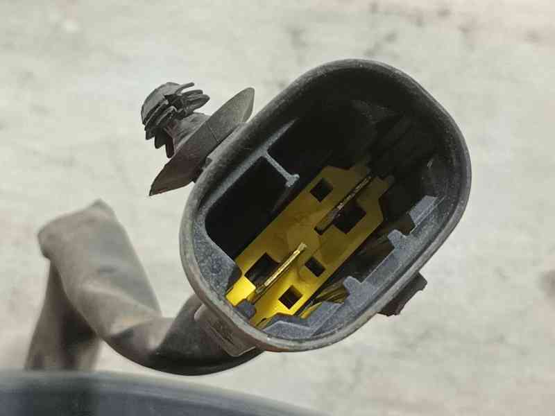 Recambio de electroventilador para citroën c4 picasso i monospace (ud_) 1.6 hdi referencia OEM IAM 9828719880 989775F 