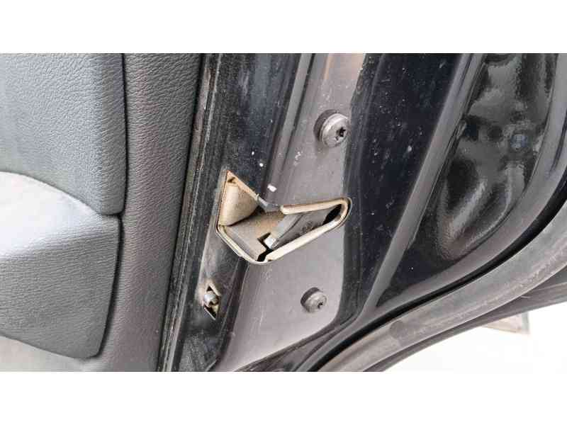 Recambio de cerradura puerta trasera derecha para bmw x3 (e83) 2.0 sd referencia OEM IAM   